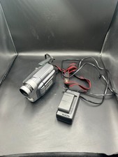 JVC GR-SXM515U Super VHS-C Compact Camcorder w/ 2 Batteries Charger Power On