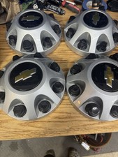 Set Of 4 Oem 2011-2026 Chevy Silverado 2500 8-lug Center Caps Hubcaps Gm Set Of 4 Oem 2011-2026 Chevy Silverado 2500 8-lug Center Caps Hubcaps Gm