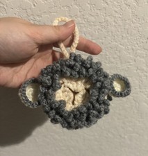 handmade crochet coin purse / earphone case