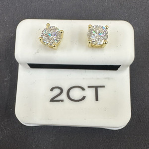 925 Sterling Silver 2.00ctw Round White Moissanite Stud Earrings Beautiful!!
