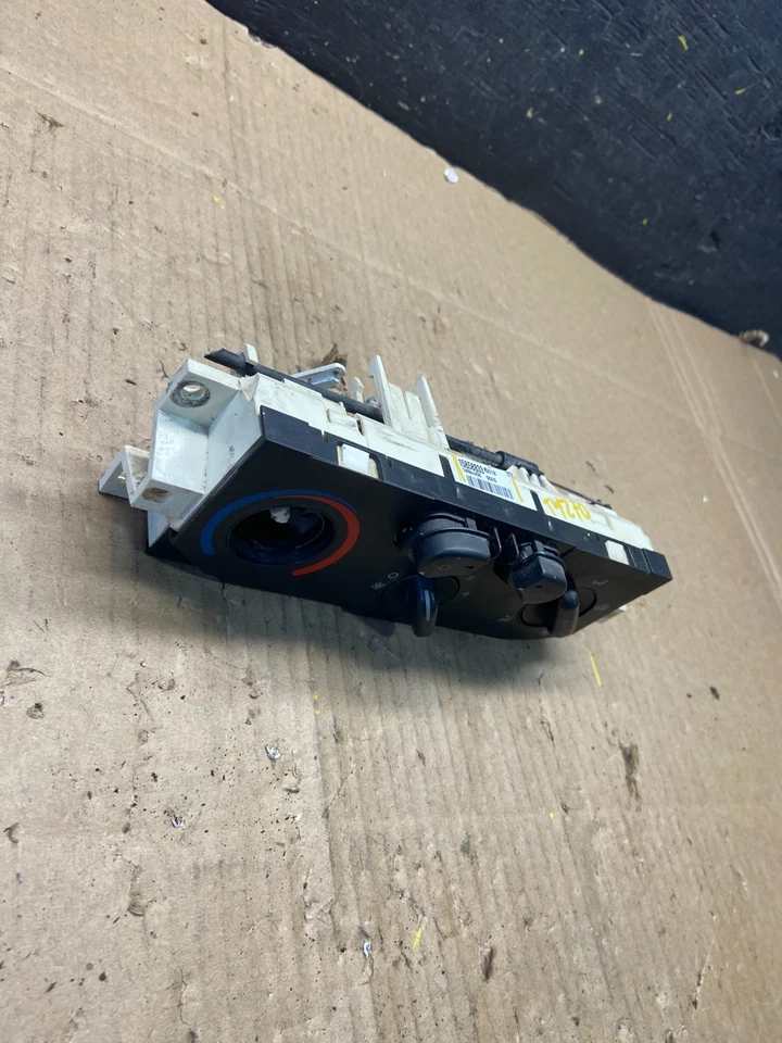 GMC Chevrolet Canyon Colorado 2004 a 2008 control de clima panel de aire acondicionado T4270 DG Foto 3 de 4