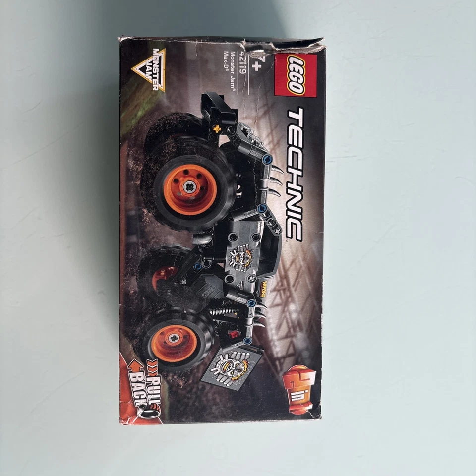 LEGO Technic 42119 Monster Jam Max-D, foto 1 di 5