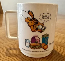 Vintage 1978 Jim Davis Garfield "FOOD IS MY LIFE" Cup Made in USA Deka Plastics