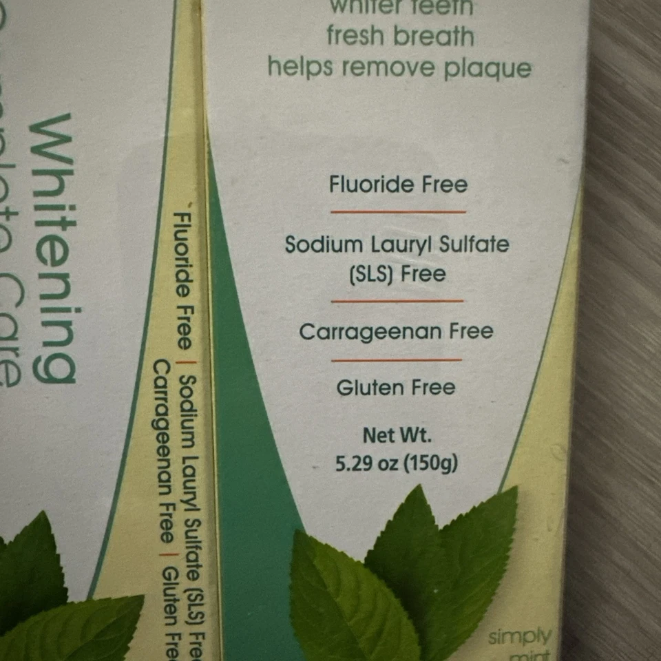 4-Pack Himalaya Botanique Whitening Complete Care Toothpaste, 5.29 Ounce 03/2026 - Image 4 of 4