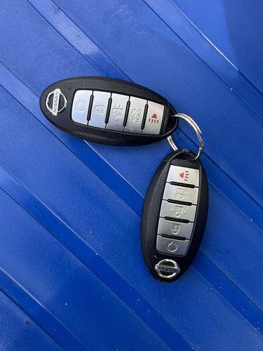 2020 Nissan centra sv OEM key fob - Picture 1 of 3