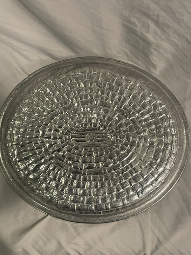 Wilton Armetale Vegetable Basket Design Oval Serving Tray 14x 12 Inches PreOwned - Picture 4 of 7