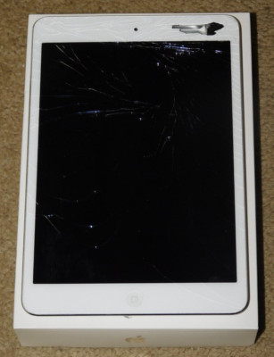 APPLE IPAD MINI 2 ME280LL/A 32 GB (Does Not Work)