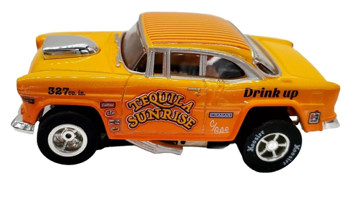 Auto World Exclusive '55 Chevy Bel Air Tequila Sunrise Only 1,008 Made CP8096 - Picture 3 of 10