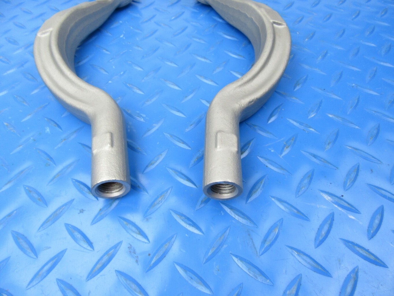 Maserati Ghibli Quattroporte outer tie rod end left right #9008