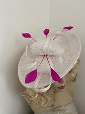 NEW Fascinator White Fuchsia Hatinator Wedding Saucer Formal Races Ladies Hat