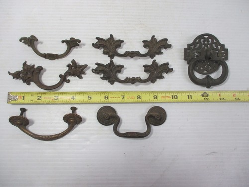 Lot of 39 Brass Door Cabinet Handles Drawer Pulls Knobs Ornate & Plain Porcelain - Picture 6 of 12