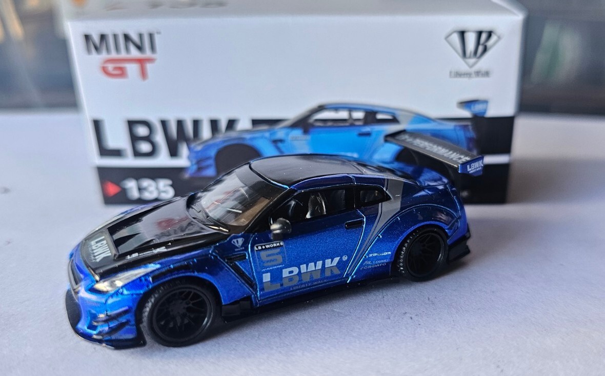 MINI GT - LB WORKS NISSAN GTR R35 LIVERY 2.0 [BLUE] MINT VHTF OPENED ...