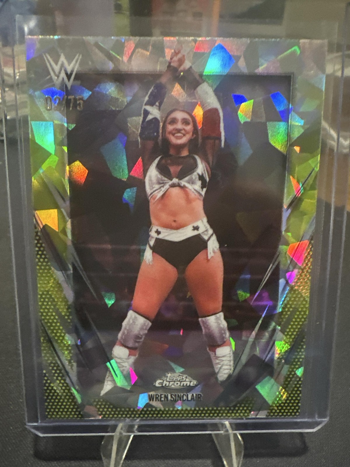 2026 Topps Chrome WWE Sapphire Wren Sinclair #134 Yellow Refractor /75