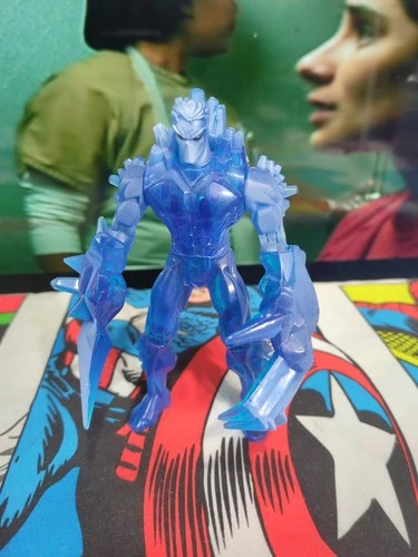 Vintage 1995 Toy Biz Marvel X-Men Invasion Series Iceman II Figure