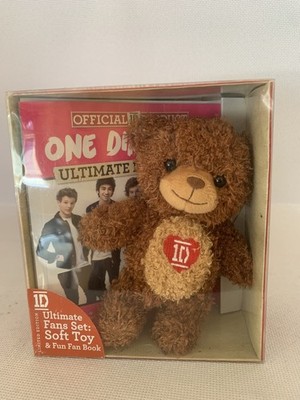 One Direction 1D Ultimate Fan Set Teddybär Stofftier Spaß Fan Buch Neu im Karton 