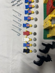 Lego 375 / 6075 Vintage Castle