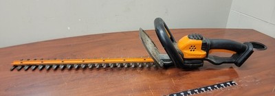 Worx Power Share 20-Volt Li-Ion 22 In. Electric Cordless Hedge Trimmer 3/4 In.