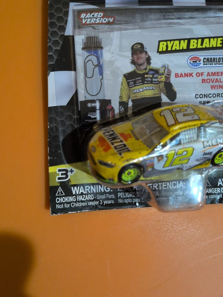 #12 Ryan Blaney 2019 Wave 3 NASCAR Authentics Diecast 1:64 ver detalles. Foto 3 de 4