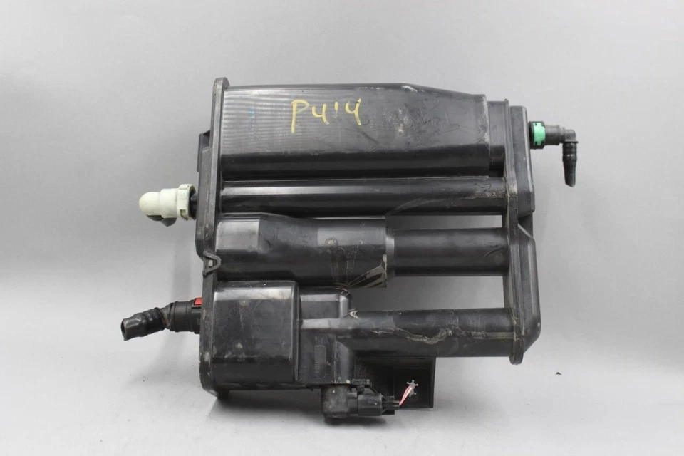 Ford Explorer 2011-2019 evaporador de vapor de combustible bote de carbón OEM #40117 Foto 4 de 4