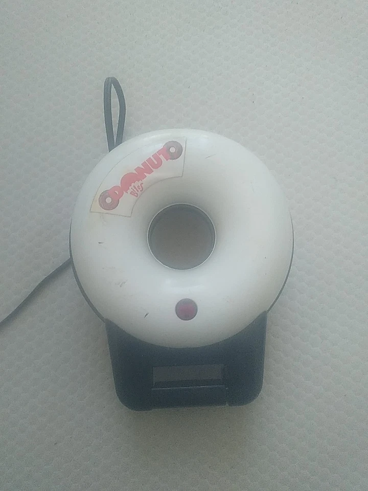 Donut Maker 7 Mini Donuts in Minutes - Image 2 of 4