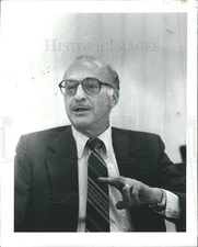 1972 Press Photo Alvin Kusher - dfpb20421