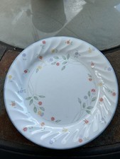 4 Corelle English Meadow Bread/Dessert Plates 7 1/4"