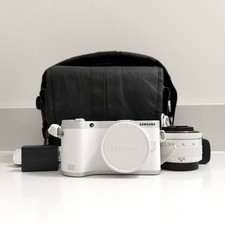 Samsung NX-NX300 20.3MP Digital Camera w/20-50mm Lens White - Tested