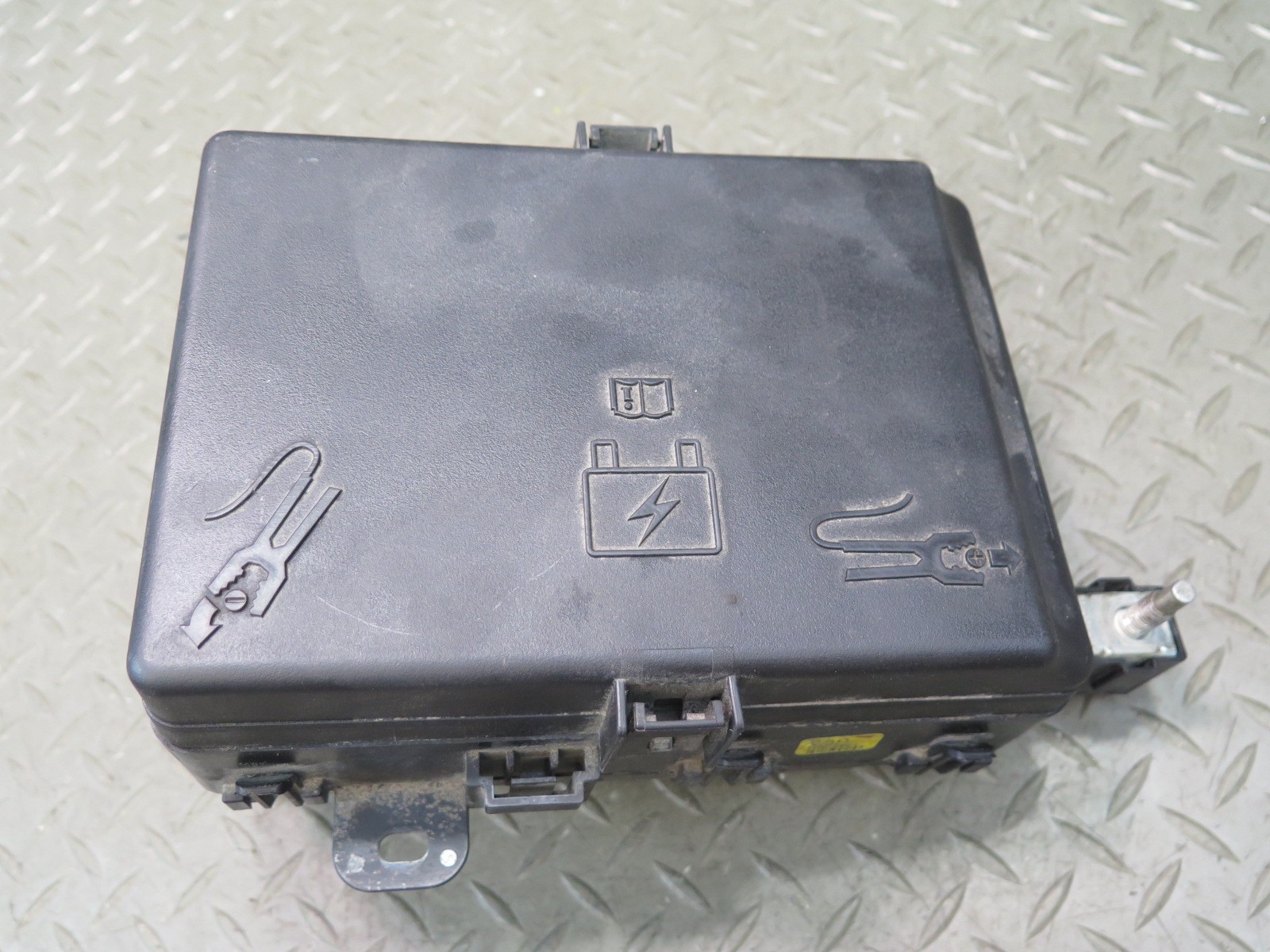 Maserati Quattroporte S Q4 2017-2021 Fuse box