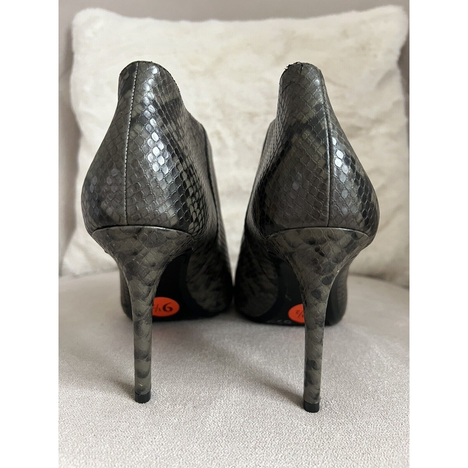 Calvin Klein Natasha Black Gray Faux Snake Peep Toe Heel Sz 9.5 thumbnail 4