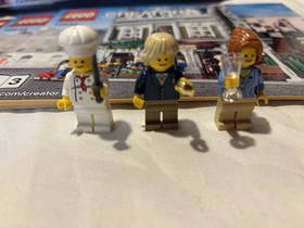 LEGO Creator Expert: Parisian Restaurant (10243) Retired 95% Complete W/ Manual