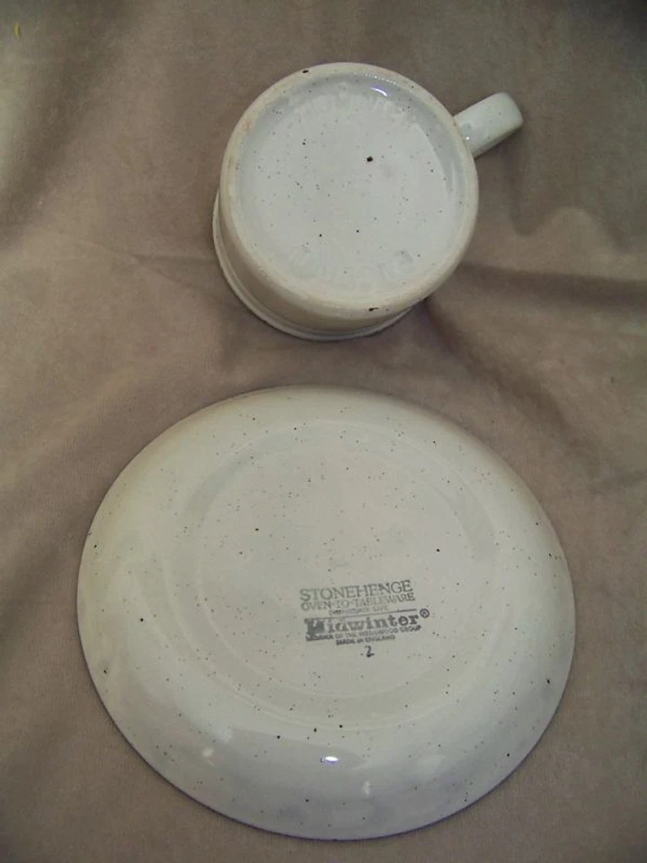 MIDWINTER LTD. JUEGO TAZA Y PLATILLO CREACIÓN Foto 2 de 2