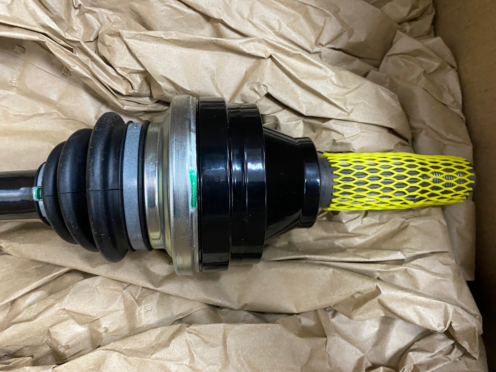 NEW ORIGINAL MASERATI GT MC QUATTROPORTE RIGHT REAR AXLE SHAFT GRAN CABRIO 