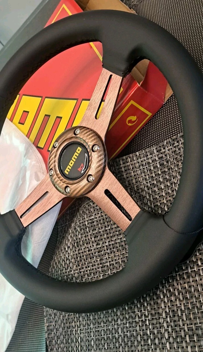 Foto 1 di 14