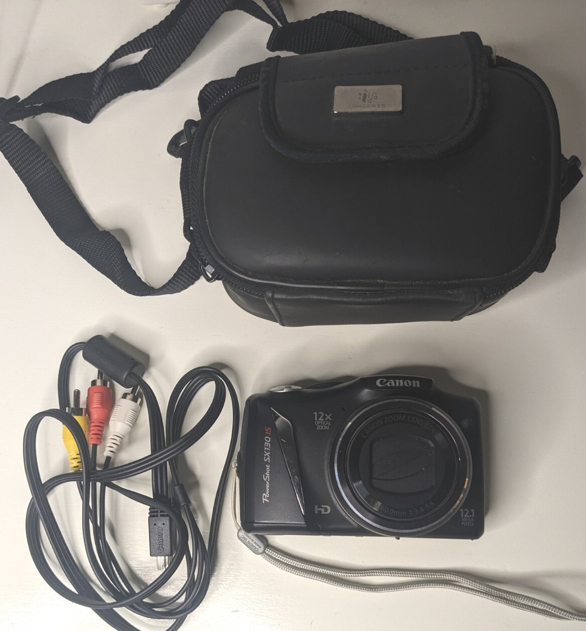Canon PowerShot SX130 IS 12x Zoom Optique HD - Pour Pièces Détachées