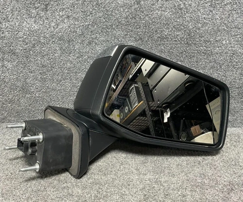 🛻 2019–2024 Chevy Silverado 1500 Front Right Passenger Side Door Mirror – 84575