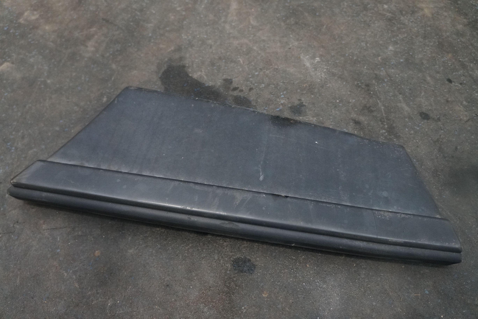 Rear Bumper Right Side Quarter Trim Panel 60574400 Ferrari Mondial 1982 *Note*