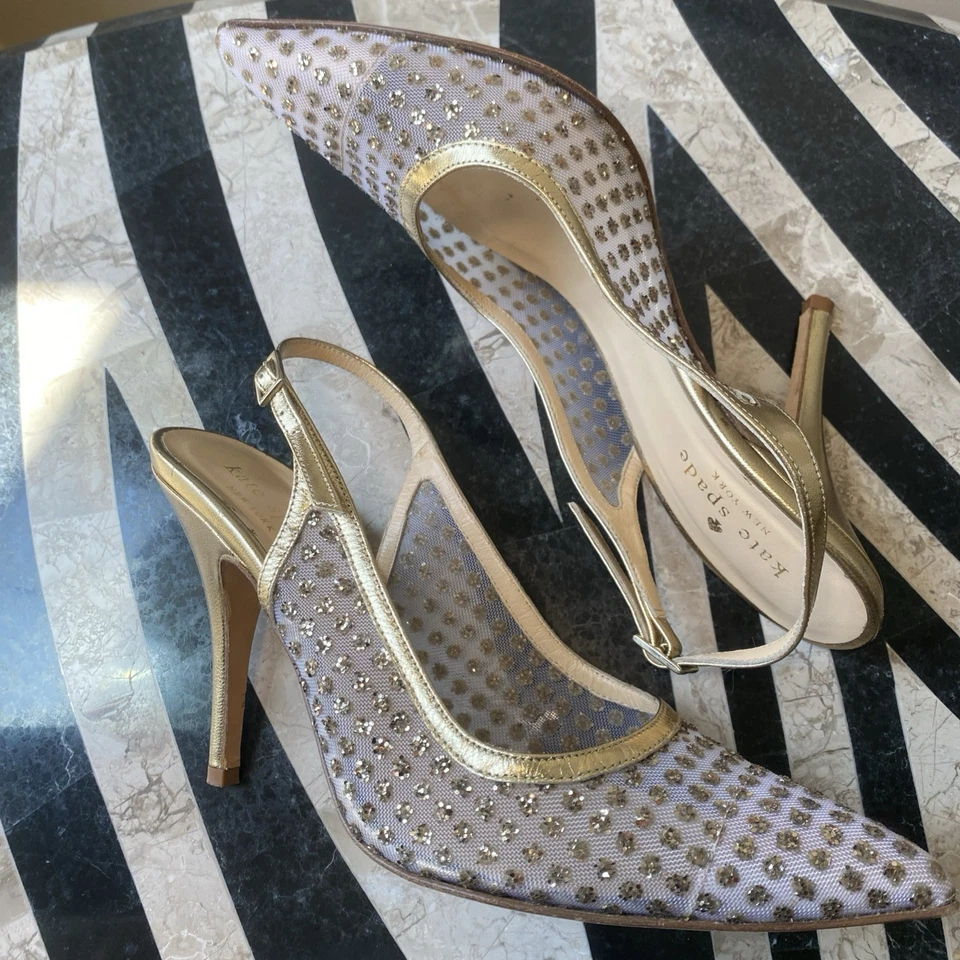 Coquete Kate Spade dourado malha transparente salto estilingue tamanho 6 Y2K vintage biqueira pontiaguda - Imagem 3 de 4