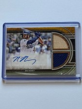 2025 Topps Museum Max Muncy Signature Dual Jersey Bat Auto 255/299 Dodgers
