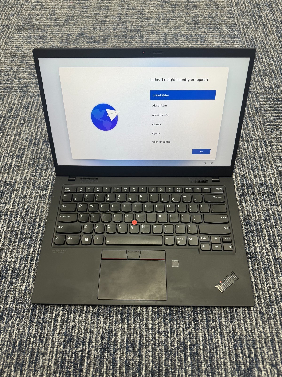 Lenovo ThinkPad X1, 14-Inch Laptop, with i7-10610U, 512 GB SSD (Solid State Drive), Windows 11 Pro