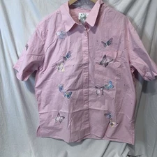The Quacker Factory Pink  Butterfly Embroidery S/S Button Up NWT