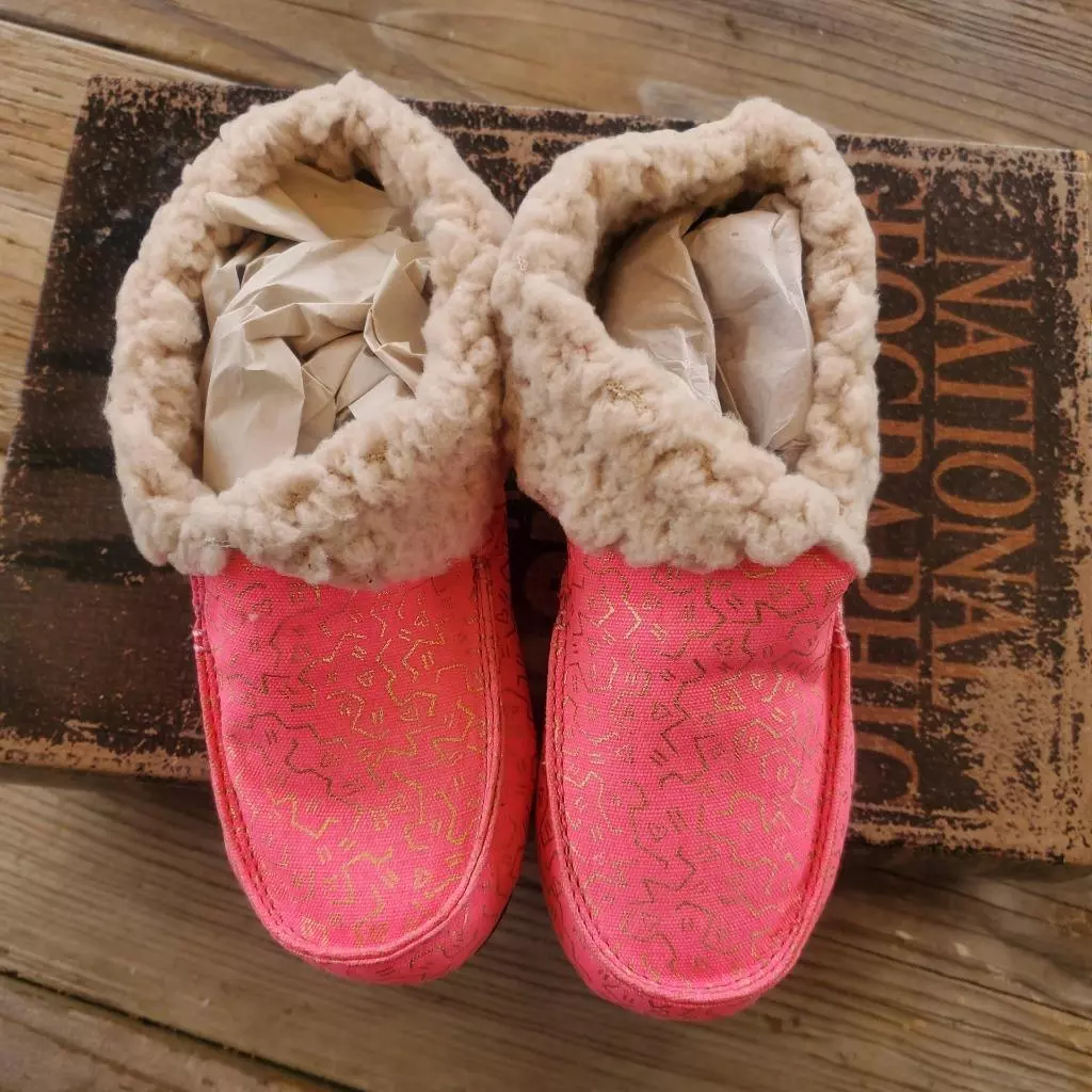 Sanuk Girls Size 10 Lil Slumbrrr Prints Pink Shoes