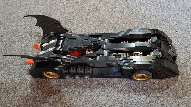 LEGO BATMAN: The Batmobile: Ultimate 