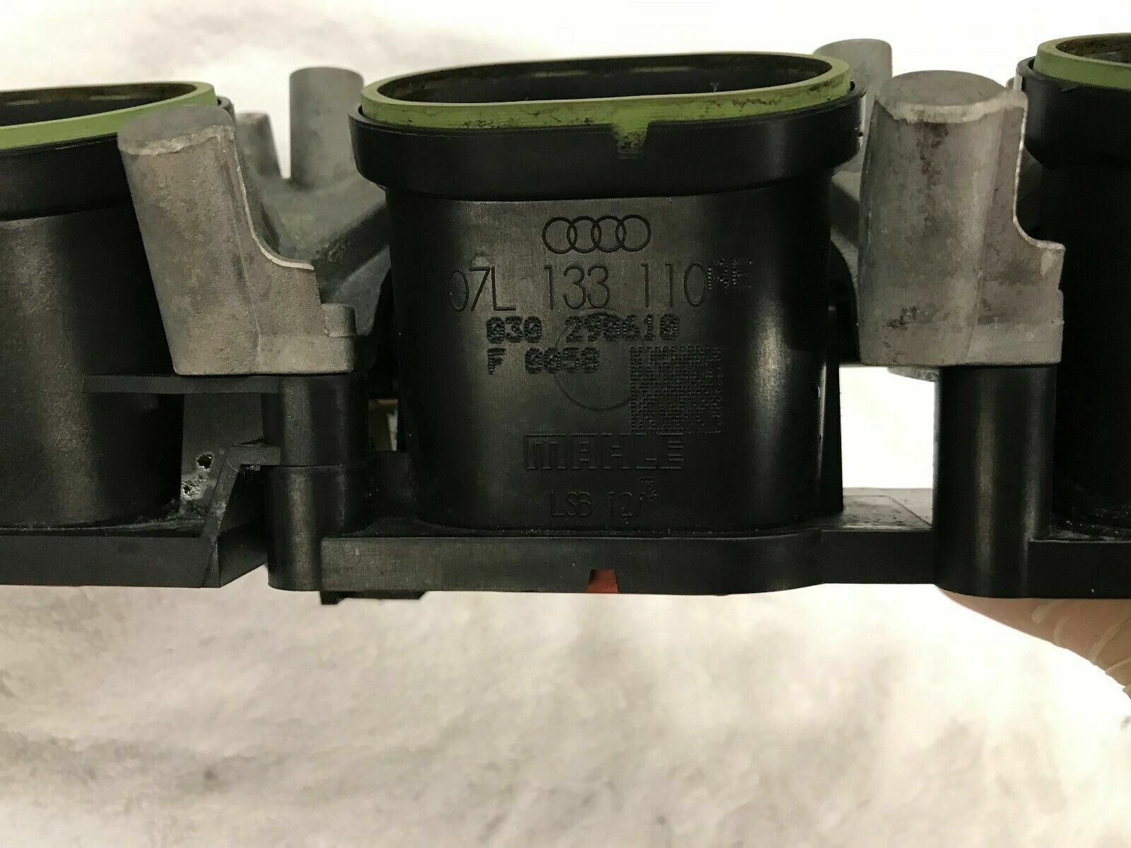 LAMBORGHINI GALLARDO LP570 LOWER RIGHT INTAKE MANIFOLD COMPLETE OEM 07L133110AE