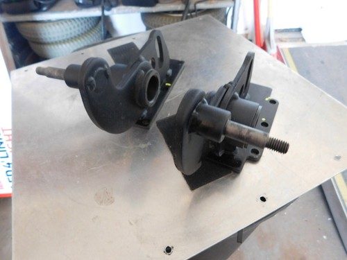 Merits vector HD-P323 Wheelchair L & R Motors MOUNT BRACKETS #3 - 第 1/3 張圖片