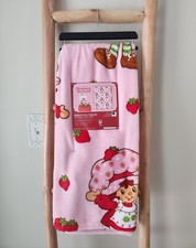 NWT STRAWBERRY SHORTCAKE PRESCHOOL CHILDREN PLUSH THROW BLANKET