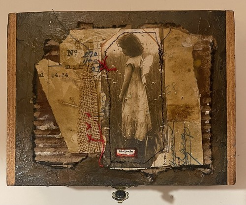 “Recycled” Altered Book. 30 Pages Of RAW Original Art - Photo 1/15