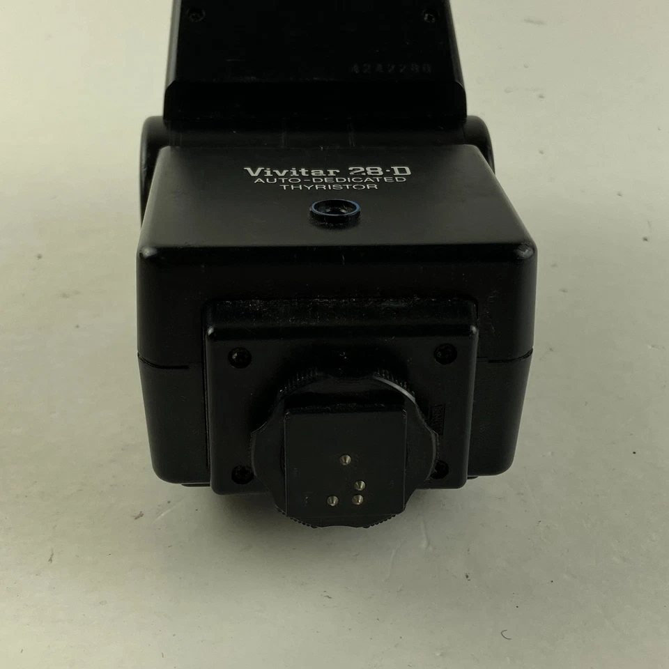 Vintage Vivitar 28D Auto-Dedicated Thyristor Electronic Flash Black for Camera - Image 4 of 4