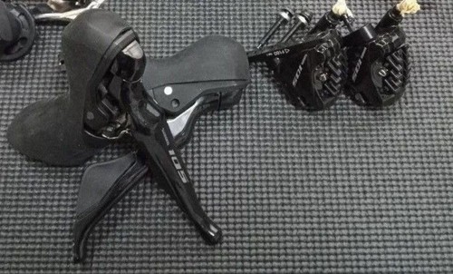 Juego de frenos hidráulicos Shimano 105 R7020 para bicicleta de carretera...