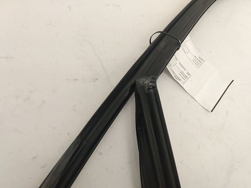 Alfa Romeo Giulia Front Passenger Right Upper Door Seal Molding Fits 2017-2019 - Picture 7 of 12