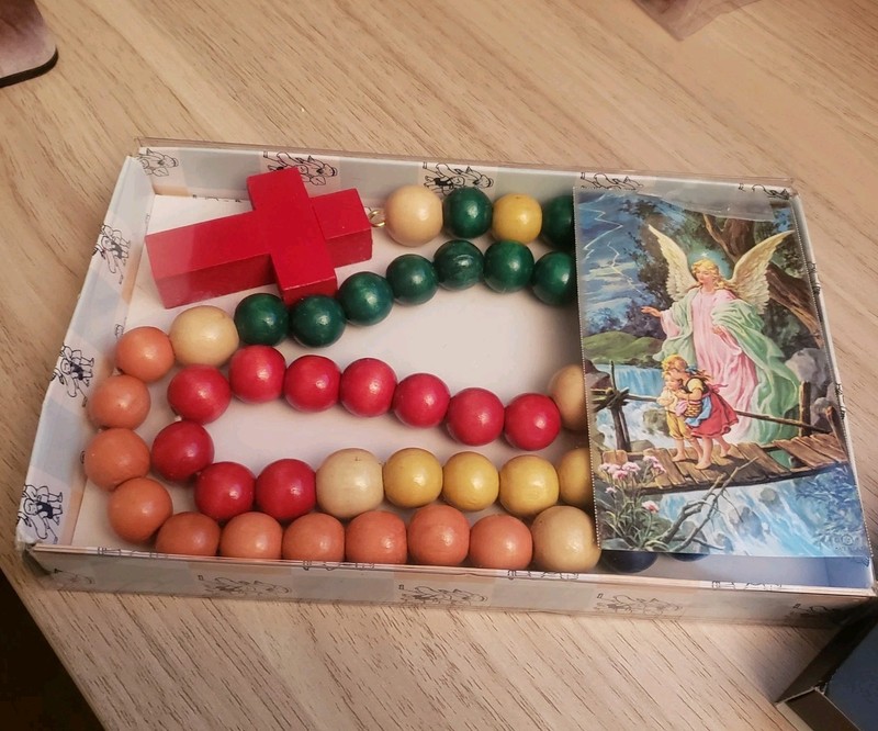 Vintage Wooden Kiddie Rosary with 5 Different Colors 21-inch Boxed, Non-Toxic
